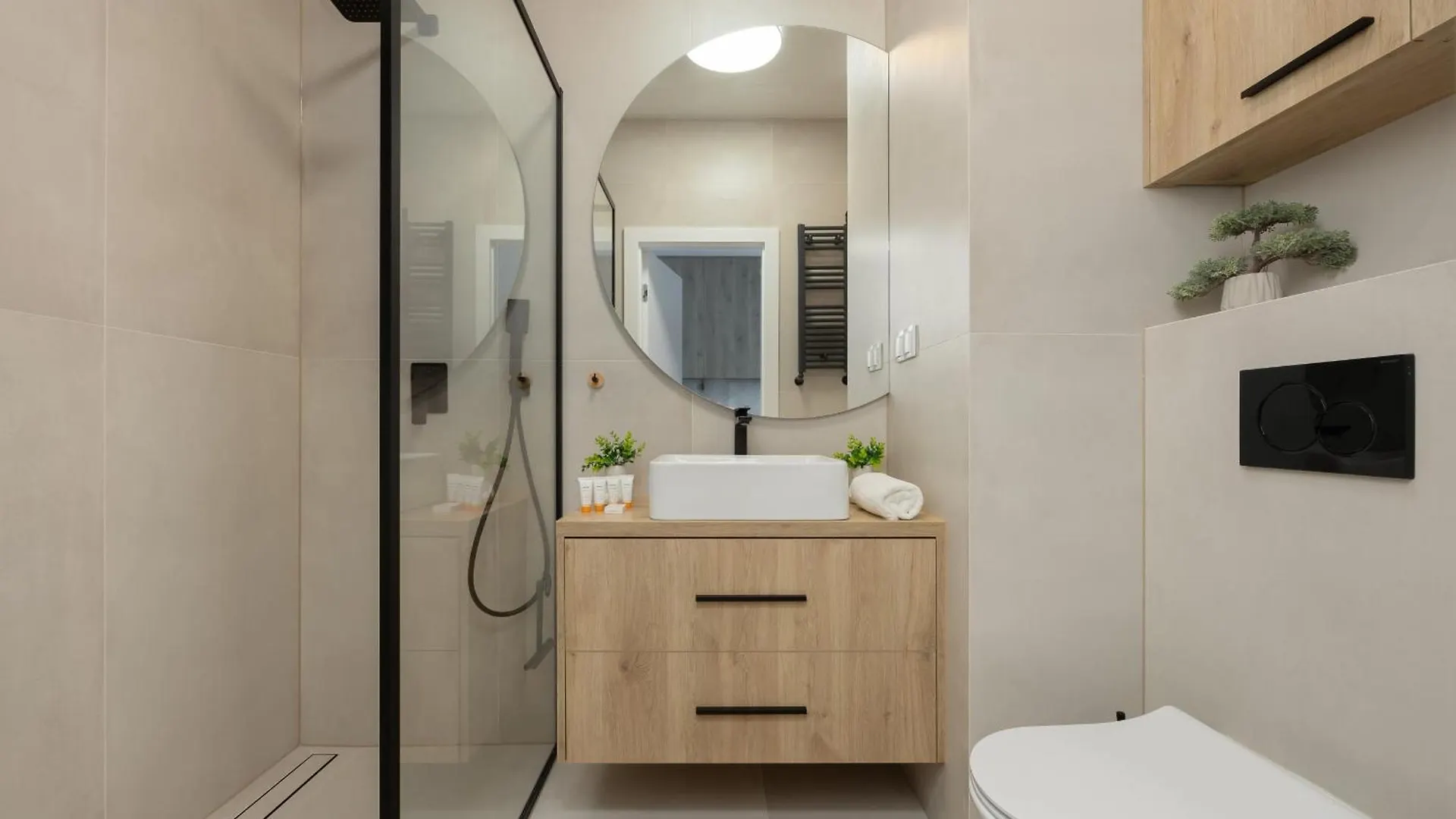 Elegant Mokotow Studio With Balcony And Parking By Noclegi Renters Warsaw 0*,