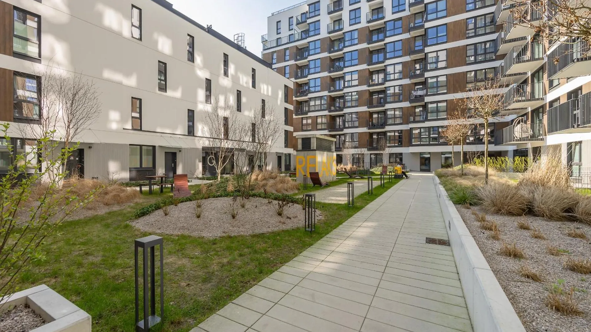 Elegant Mokotow Studio With Balcony And Parking By Noclegi Renters Warsaw